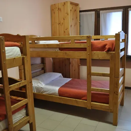 Albergue Casa Del Parco Dell'adamello Di