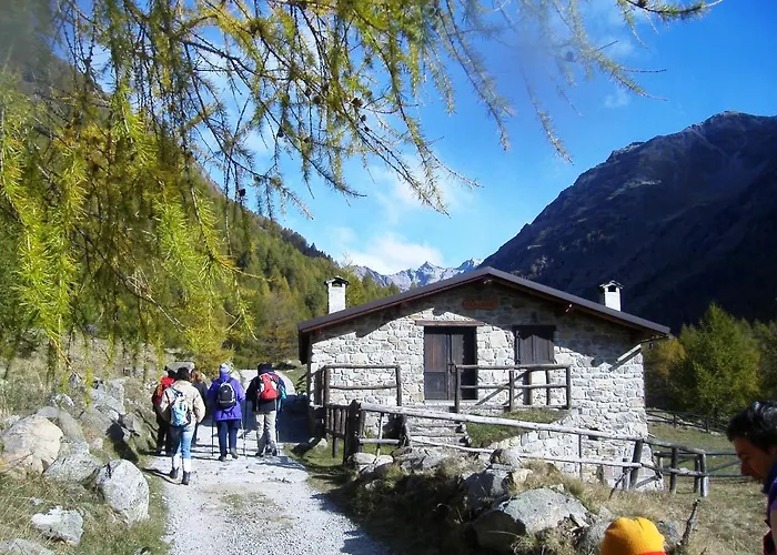 Casa Del Parco Dell'adamello Di Vandrerhjem *